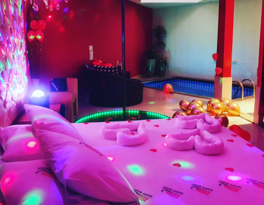Suíte Decorada